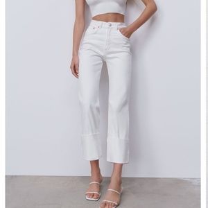 NWT. Zara White Wide-Leg Ankle-Length Turn Up Cropped Jeans.